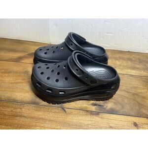 NEW Crocs Mega Crush Clog Sandals Slip On Platform Woman's 7 Men's 5 Black